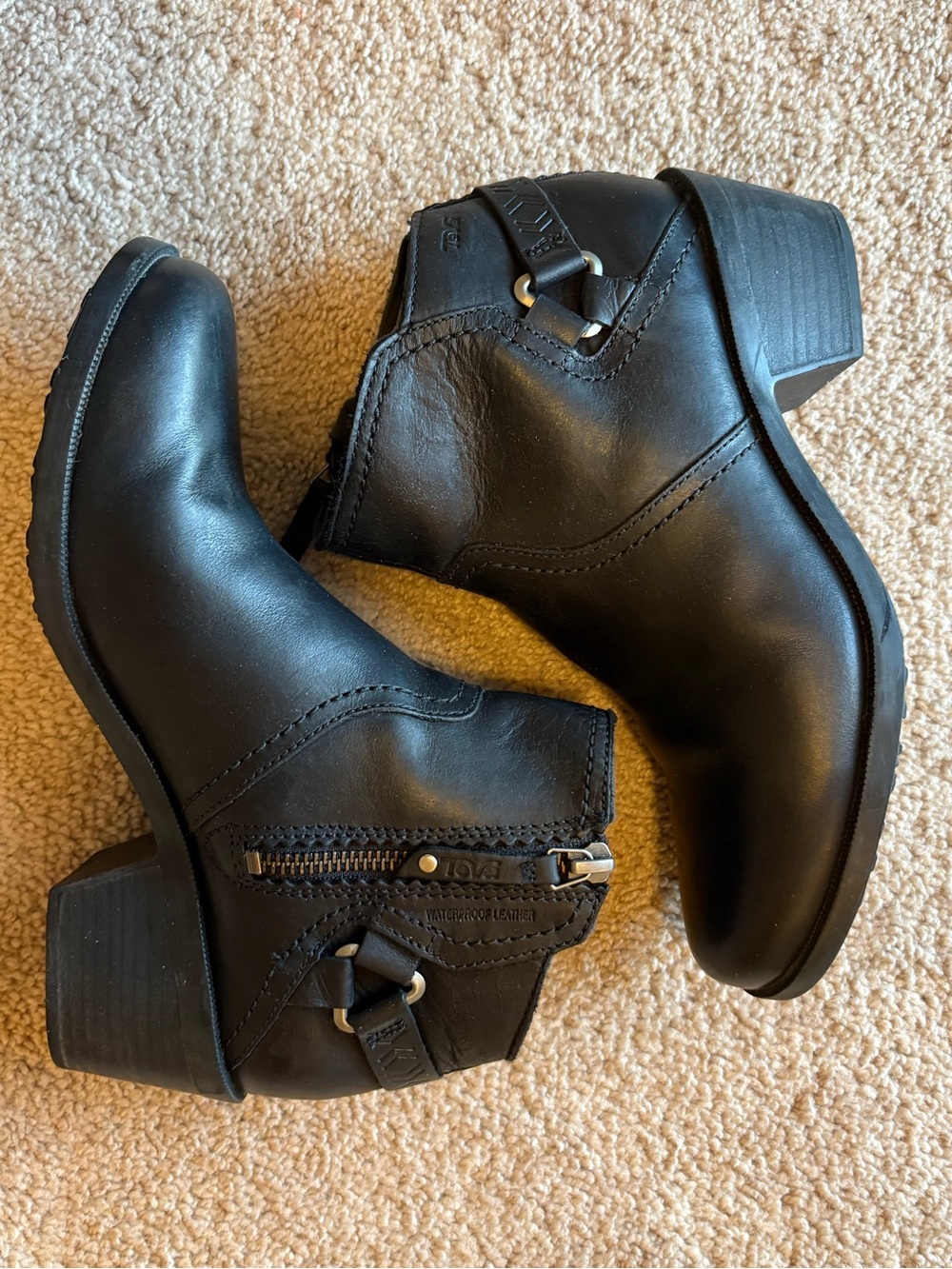 Teva Foxy Black Waterproof Leather Ankle Boots with Western Accents Size 7.5